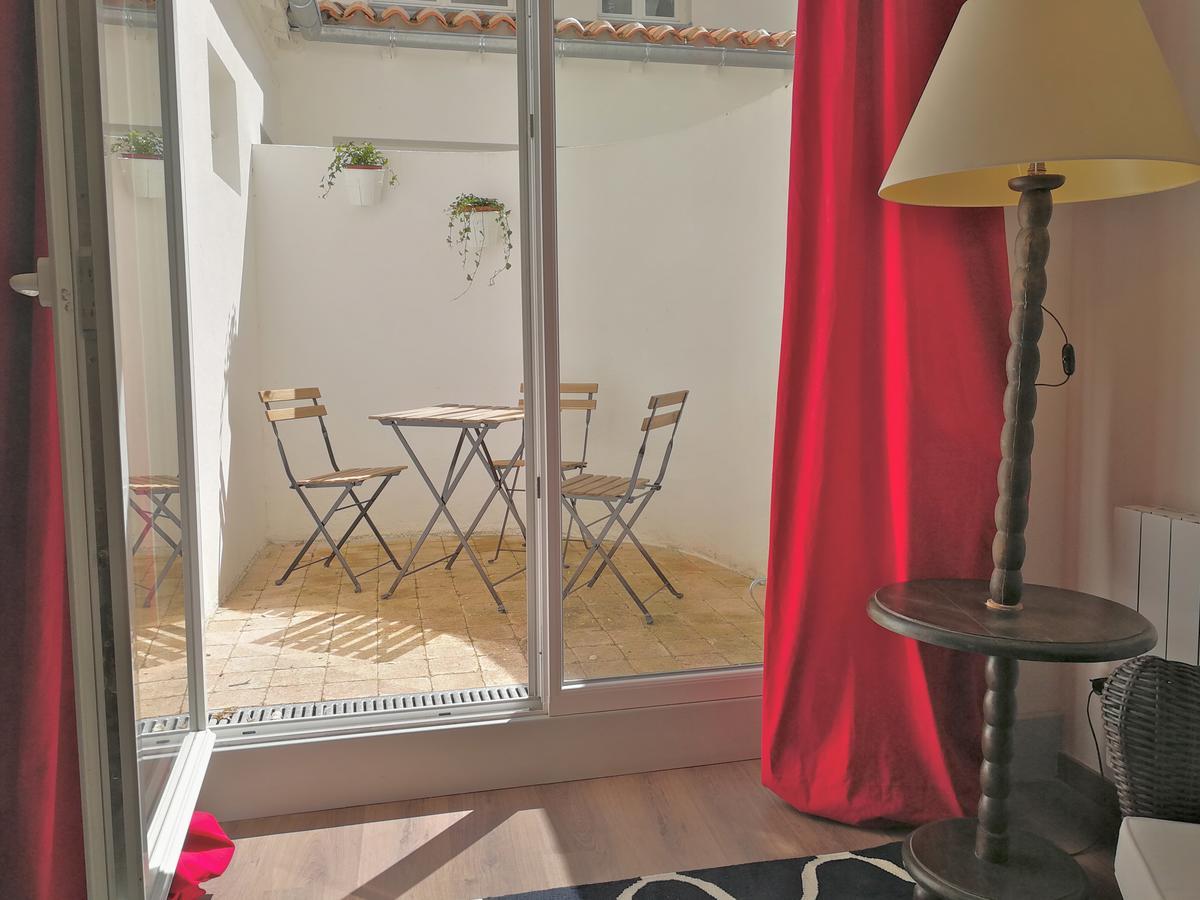 La Loge Du Theatre - Saintes Lägenhet Exteriör bild